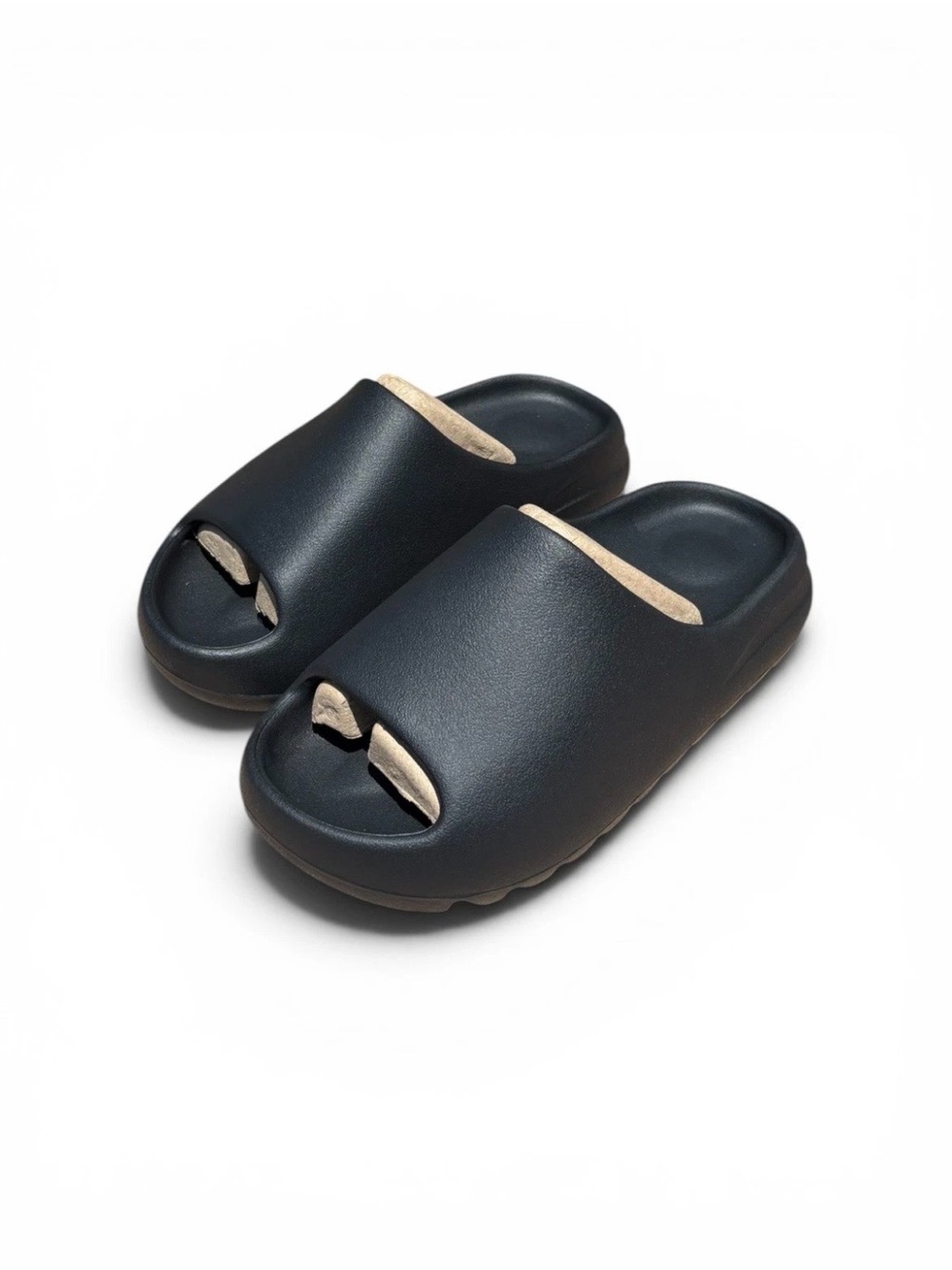 YZY YS01 Black Slide- Size 8 with bag